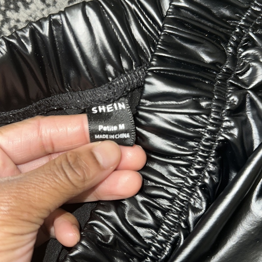 Black fitted leather pants - Picture 2 of 2